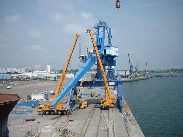 Montage grues portuaires Morbihan
